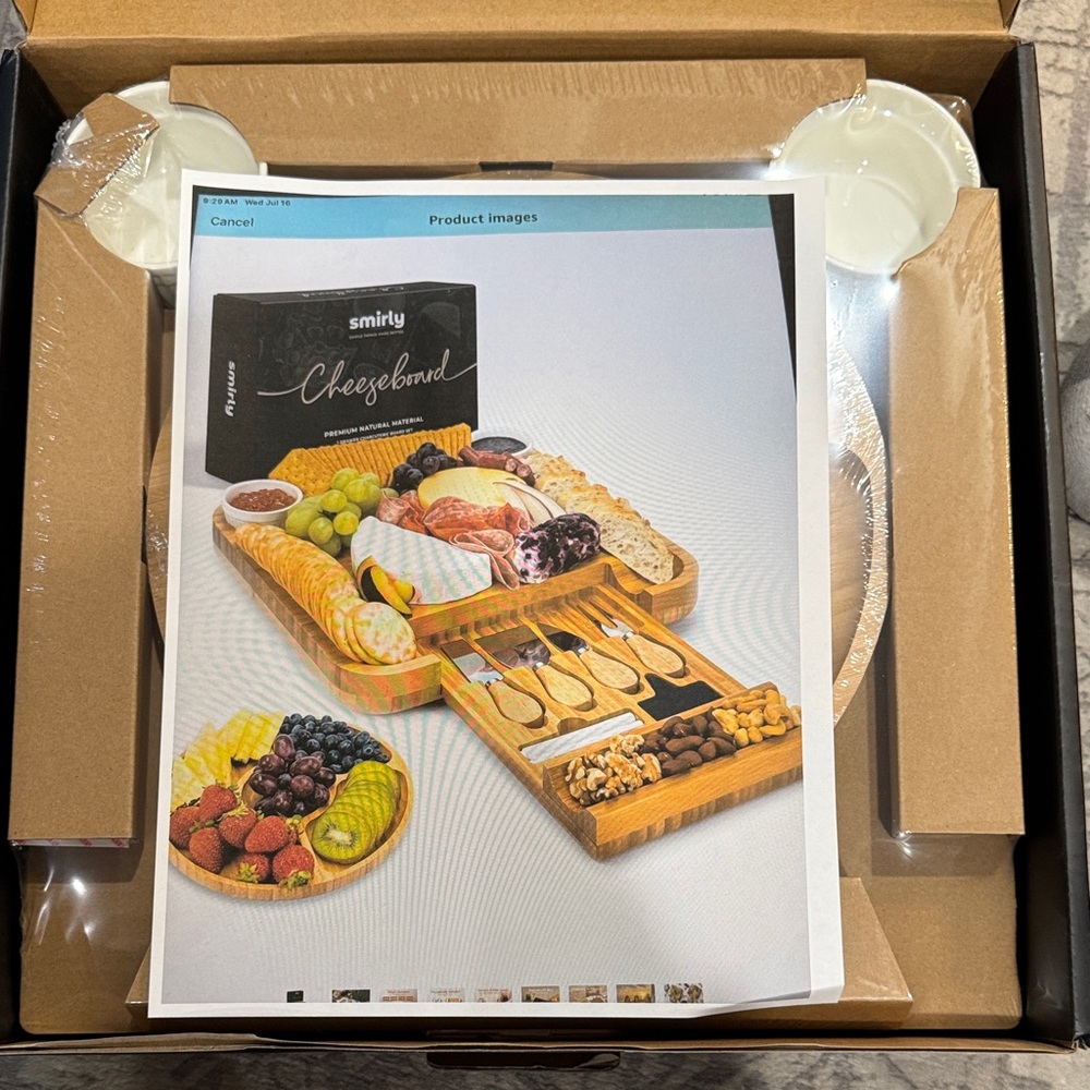 Smirly Cheeseboard Set - Picture 2 of 4